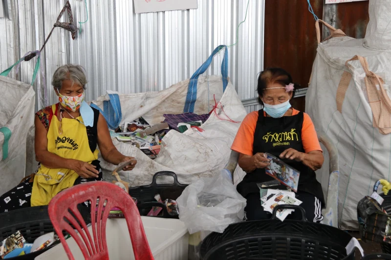 ASM Generously Donates PET Plastic Bottles to the Mirror Foundation