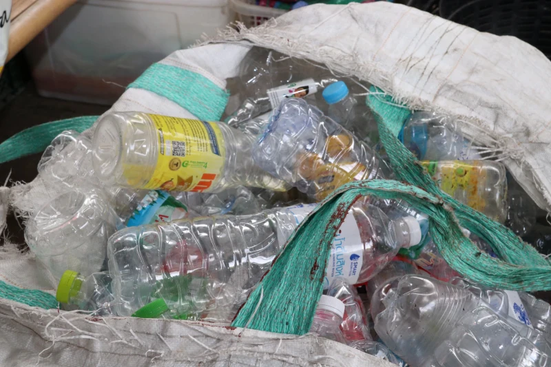 ASM Generously Donates PET Plastic Bottles to the Mirror Foundation