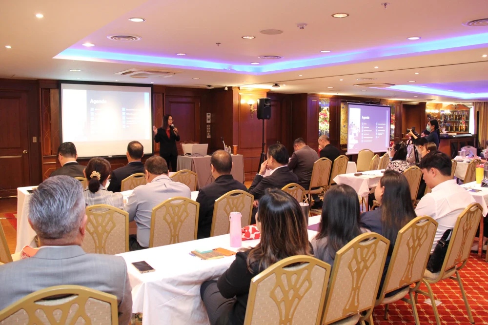 Loxley Hosts “Legal Consideration in Contract Management” Training