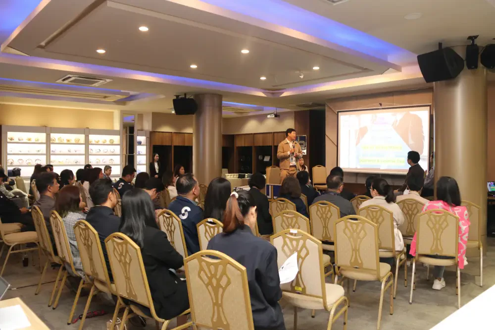 ล็อกซเล่ย์ มอบวุฒิบัตรผู้สำเร็จหลักสูตร "Mini - Executive Leadership Development Program" รุ่นที่ 1
