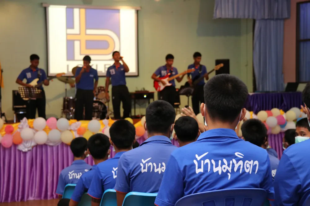 ล็อกซเล่ย์ จับมือ เอเอสเอ็ม เดินหน้า Pay The Love Forward