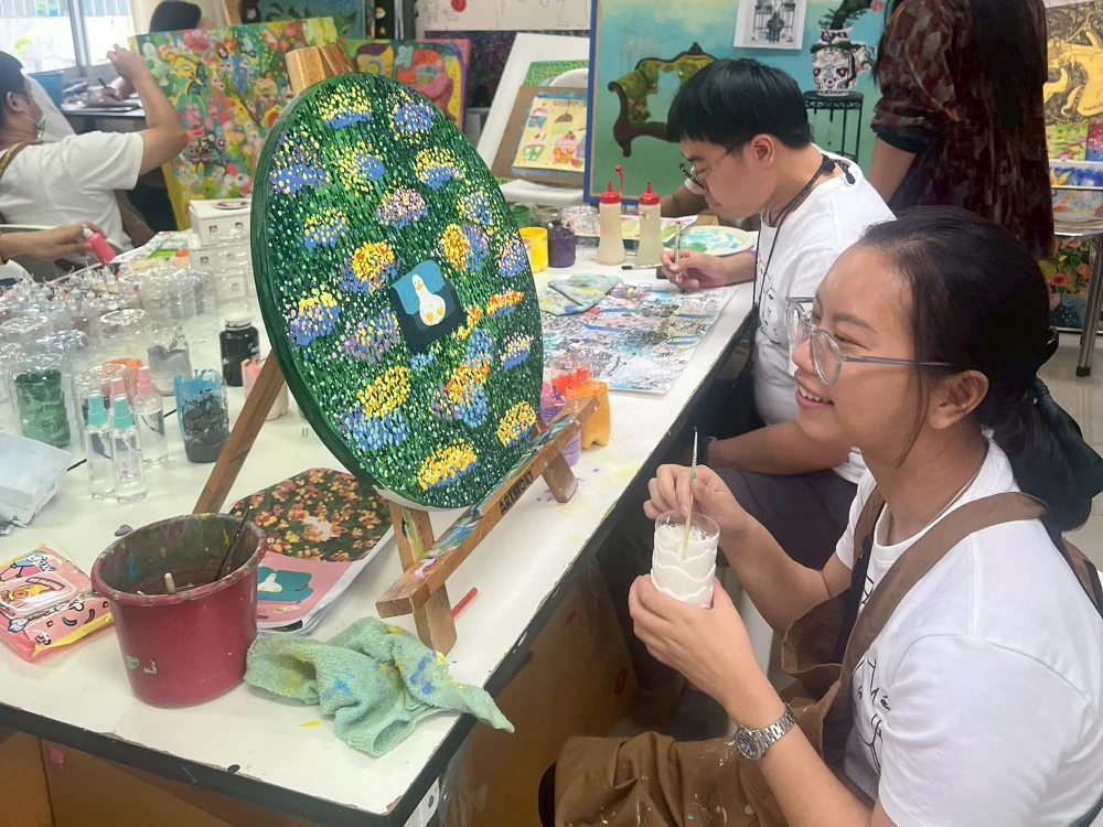 LBI ส่งต่อพลังบวก ร่วมสนับสนุนมูลนิธิออทิสติกไทย ผ่านศิลปะสร้างแรงบันดาลใจจากแบรนด์ Artstory