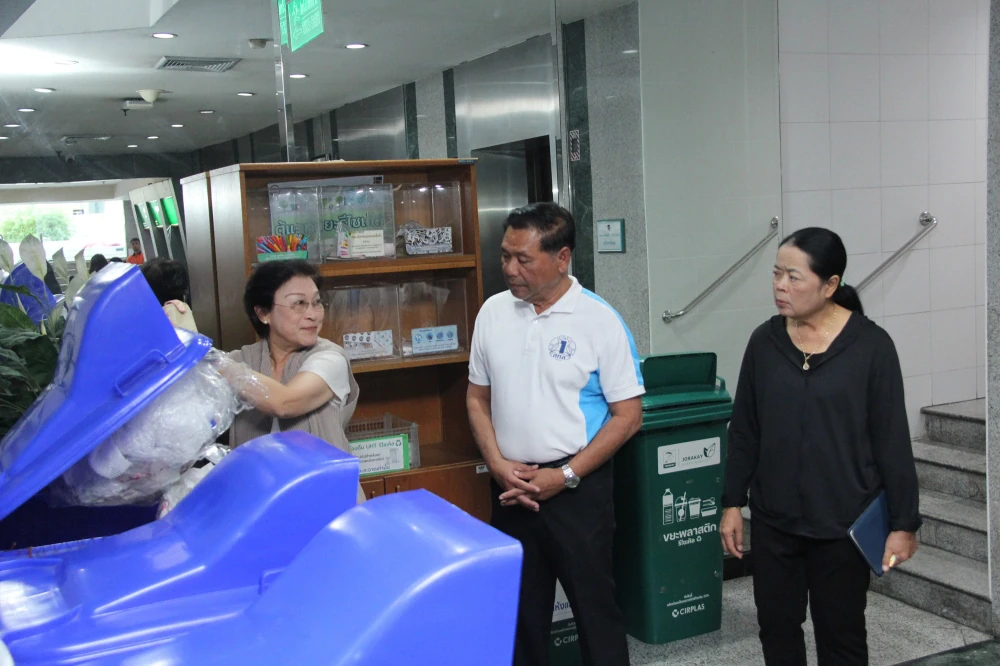 ล็อกซเล่ย์ ต้อนรับ อบต.ในคลองบางปลากด ชมนวัตกรรมแปลงขยะเศษอาหารเป็นปุ๋ย