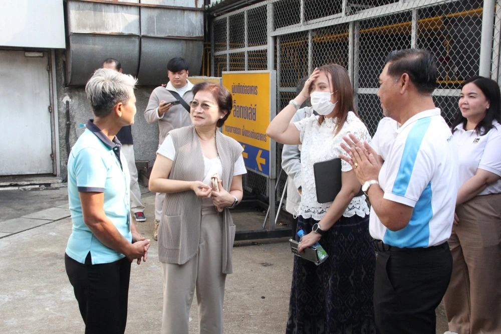 ล็อกซเล่ย์ ต้อนรับ อบต.ในคลองบางปลากด ชมนวัตกรรมแปลงขยะเศษอาหารเป็นปุ๋ย