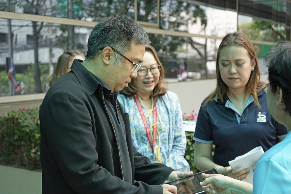 รองผู้ว่าฯ กทม. เยี่ยมชมต้นแบบ บริหารจัดการขยะที่ล็อกซเล่ย์